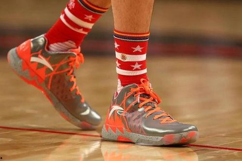 安踏篮球鞋全明星战靴,巅峰之作，助力球场王者归来
