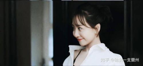 女主叫简素的明星小说,简素传奇人生