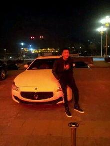 明星车震撼照片,光影交织，速度与激情的视觉盛宴